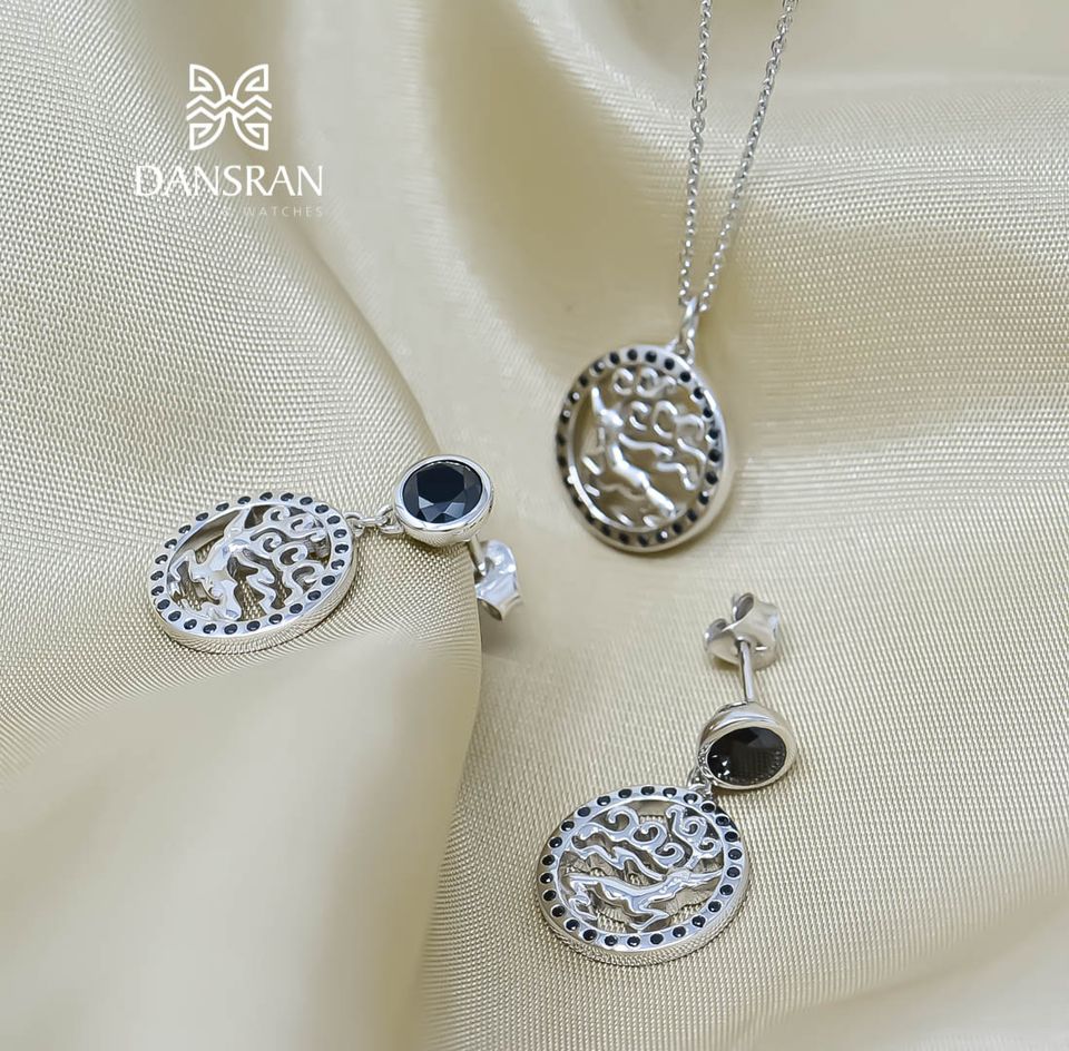 "Goo Maral" necklace